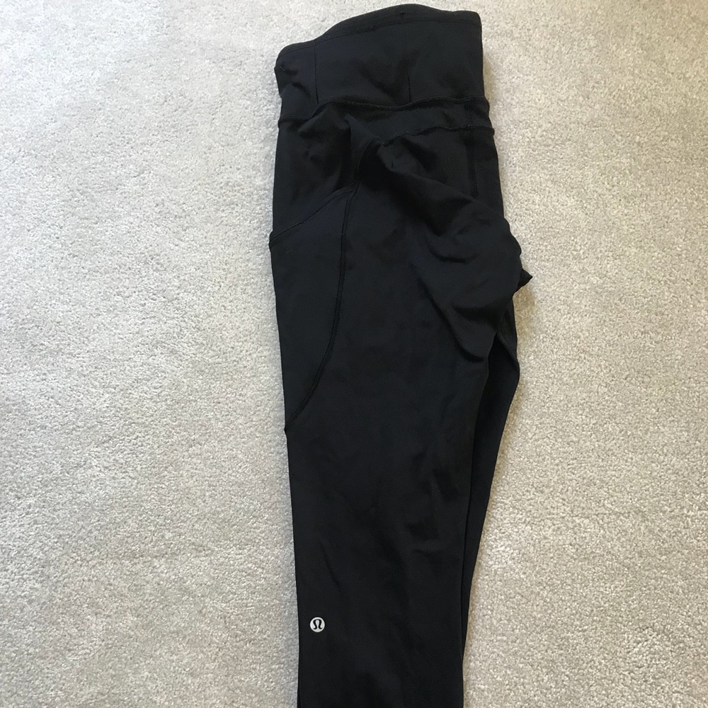 Lululemon Athletica Black Leggings with pockets!